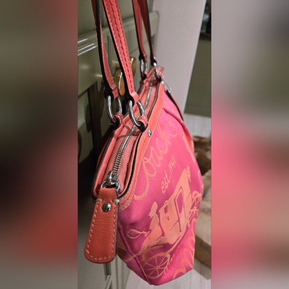 C- Coach rare pink peachy/orange Horse Carriage Pleated Tote Shoulder Bag F… - Picture 5 of 10